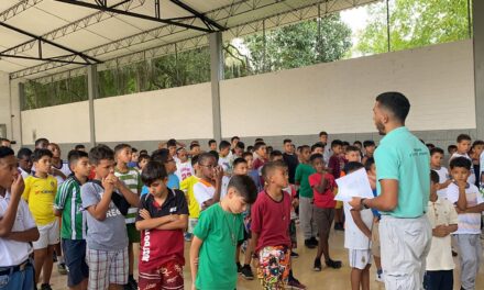 Forjando un Futuro Brillante a Través de Valores Transversales