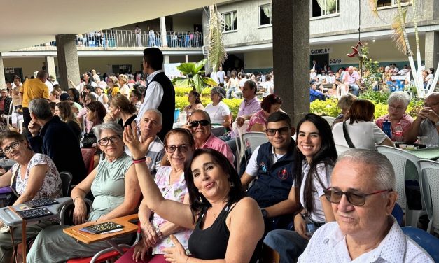 Gran éxito en la «Bingoteca» para apoyar a niños y adolescentes de la Fundación